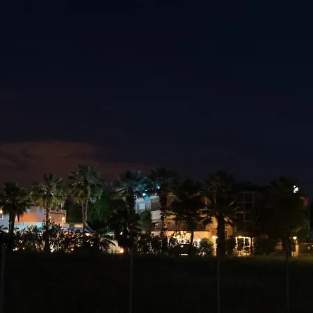 Sun Rise Hotel 3*